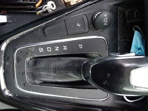 Used 2018 Ford Focus Titanium w/ Titanium Technology Package image 33