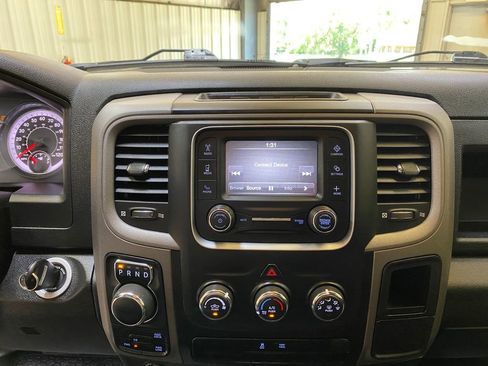 Used 2024 RAM 1500 Tradesman w/ Chrome Appearance Group AWD/4WD image 37