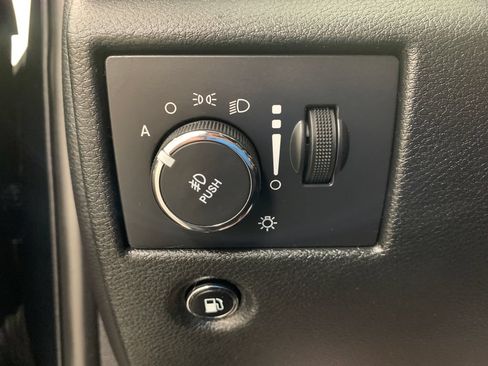 Used 2015 Jeep Grand Cherokee Laredo w/ Quick Order Package 23E AWD/4WD image 13