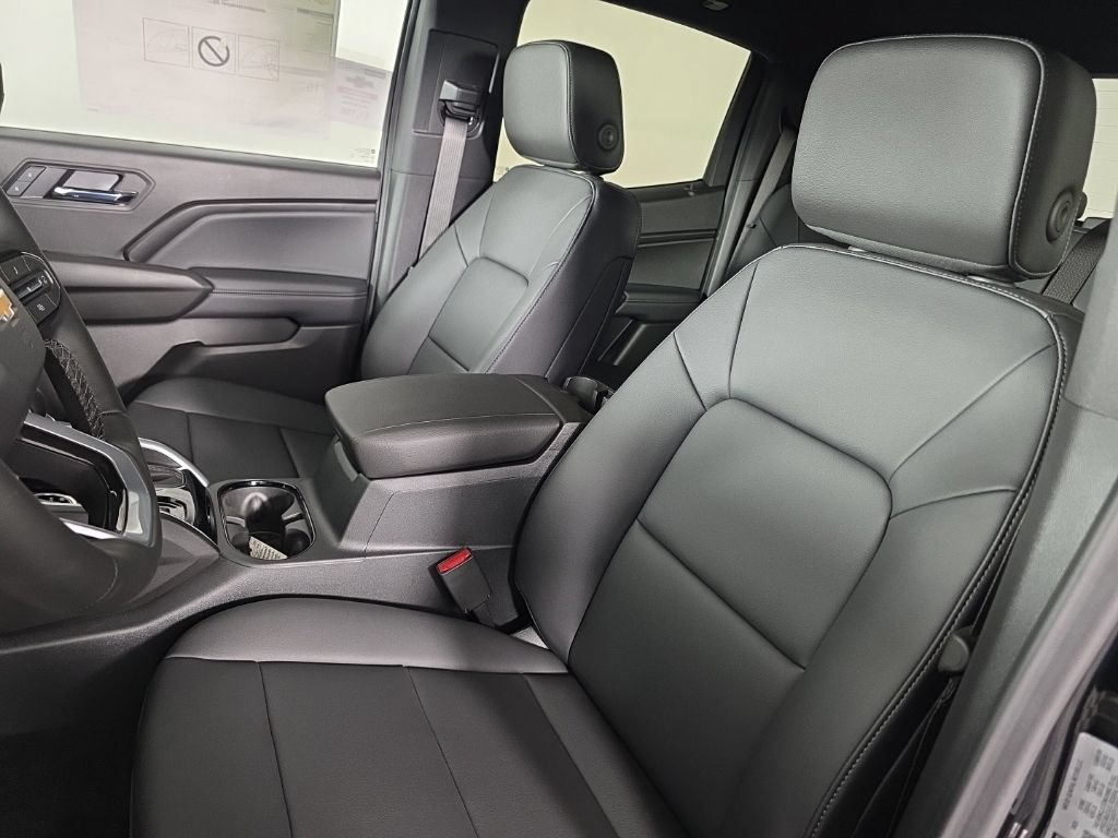 New 2026 Chevrolet Colorado LT w/ LT Convenience Package AWD/4WD image 14