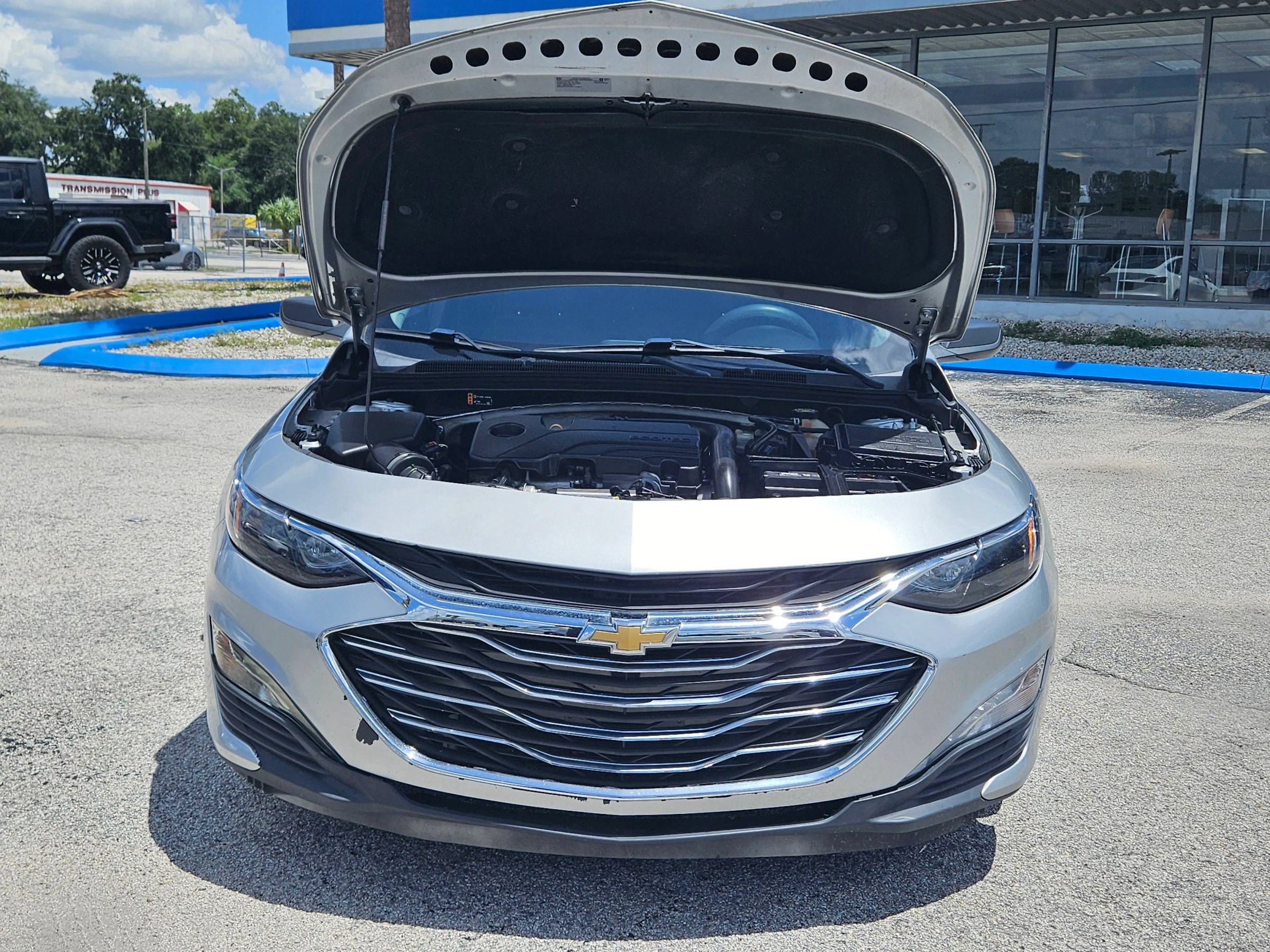 Used 2020 Chevrolet Malibu LT FWD image 17