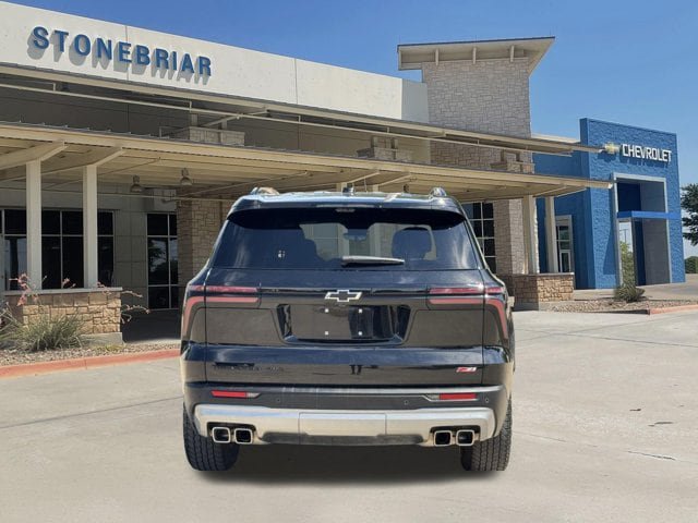 Used 2025 Chevrolet Traverse Z71 w/ Enhanced Driving Package AWD/4WD image 6