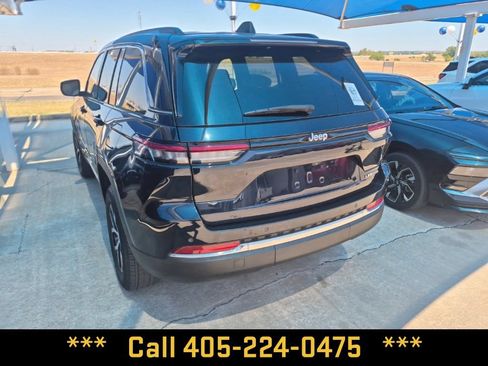 Used 2023 Jeep Grand Cherokee Limited RWD image 13