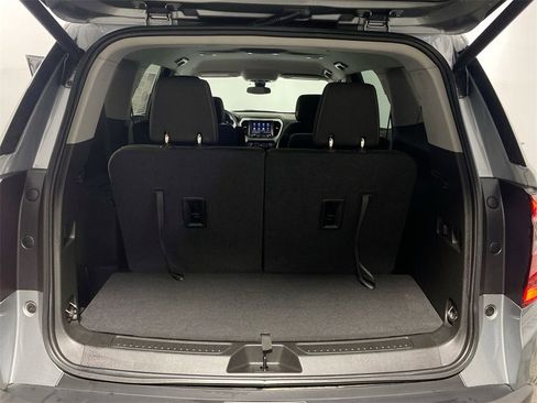 Used 2023 GMC Acadia SLE w/ Driver Convenience Package image 23