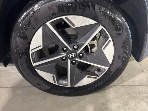 Used 2025 Hyundai Tucson SEL FWD image 16