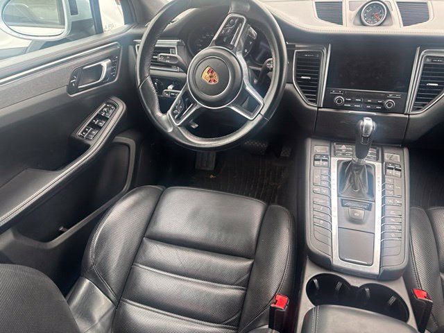 Used 2018 Porsche Macan GTS AWD/4WD image 20