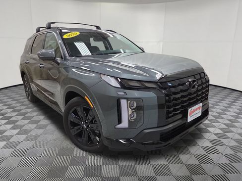 Used 2025 Hyundai Palisade XRT AWD/4WD image 3