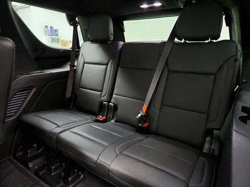 Used 2022 GMC Yukon Denali w/ Denali Premium Package AWD/4WD image 24