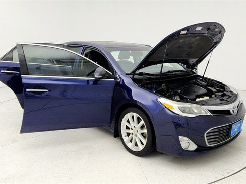 Used 2013 Toyota Avalon XLE Touring image 10