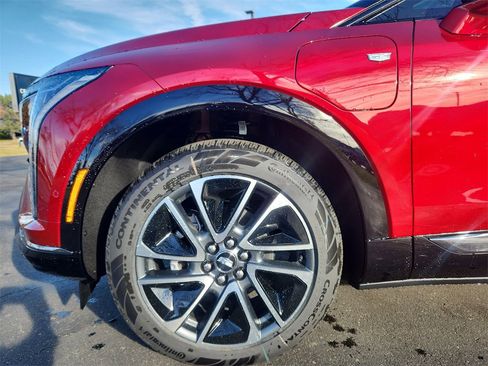 New 2026 Cadillac Optiq Sport 1 image 6