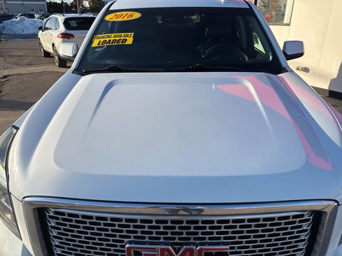 Used 2016 GMC Yukon Denali w/ Open Road Package image 19