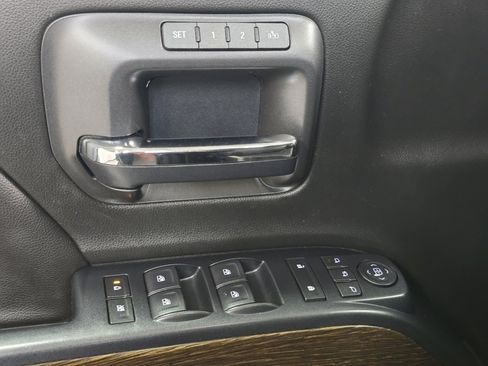 Used 2018 GMC Sierra 1500 Denali image 29