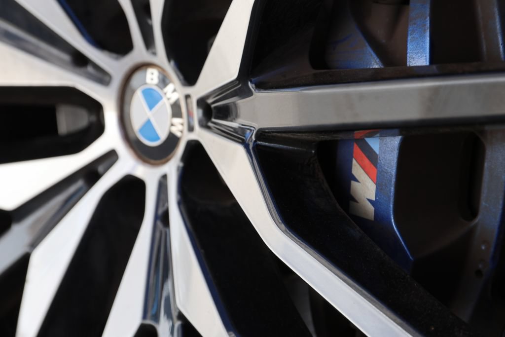 Used 2022 BMW X5 M50i w/ Executive Package AWD/4WD image 11