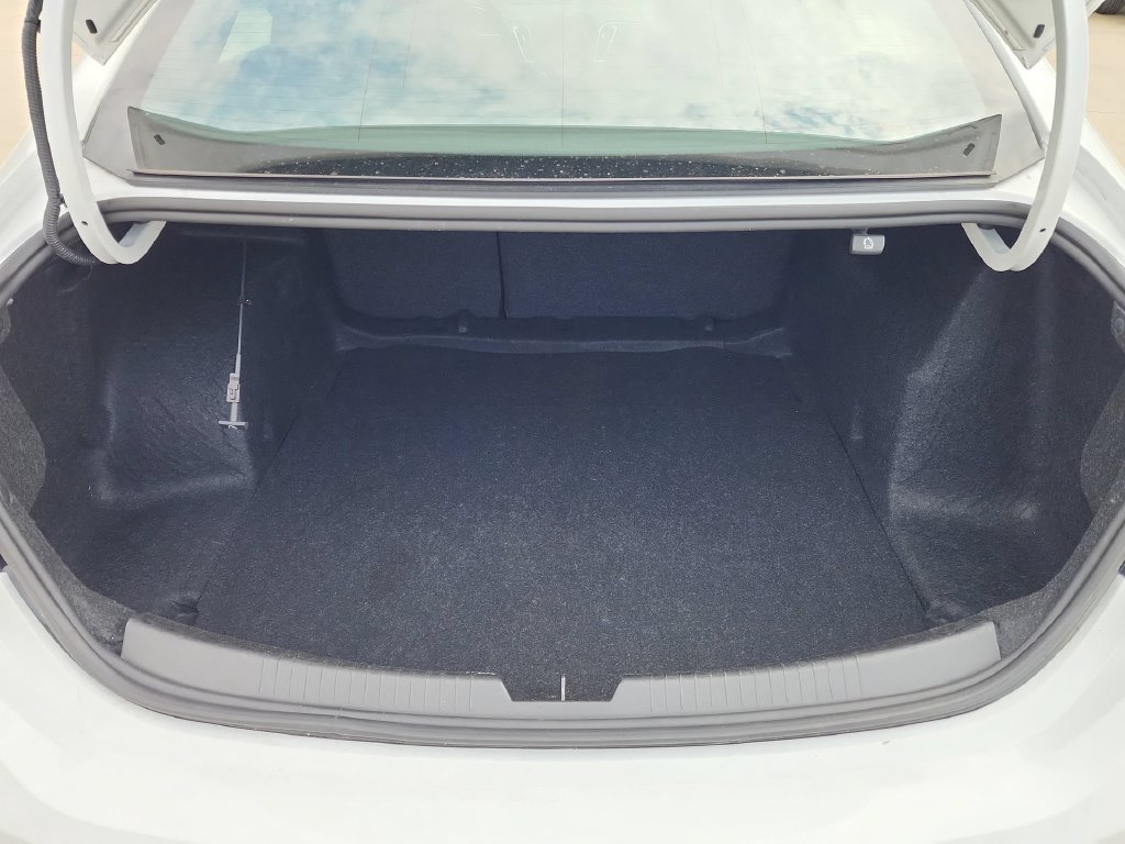 Used 2025 Chevrolet Malibu LT FWD image 22