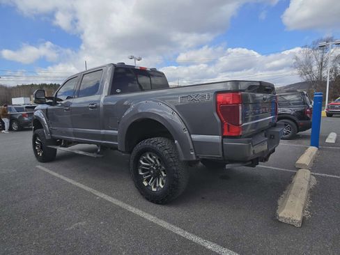 Used 2021 Ford F350 Lariat image 5
