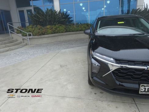 New 2026 Chevrolet Trax LS image 30