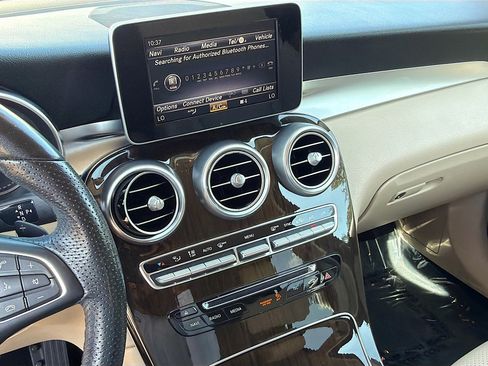 Used 2019 Mercedes-Benz GLC 300 image 27