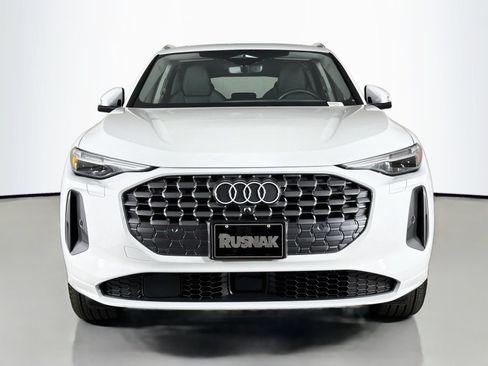Certified 2025 Audi Q5 Premium w/ Premium Plus AWD/4WD image 2