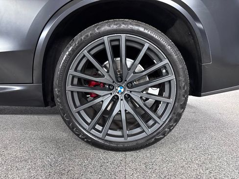 Used 2022 BMW X5 xDrive40i AWD/4WD image 16