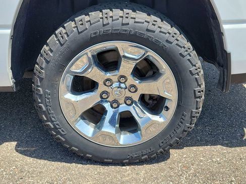Used 2020 RAM 1500 Big Horn AWD/4WD image 5