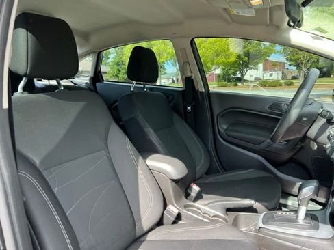 Used 2019 Ford Fiesta SE FWD image 23