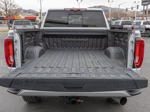 Used 2021 GMC Sierra 3500 Denali w/ Denali Ultimate Package image 14