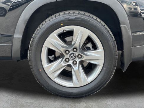 Used 2019 Toyota Highlander Limited AWD/4WD image 29