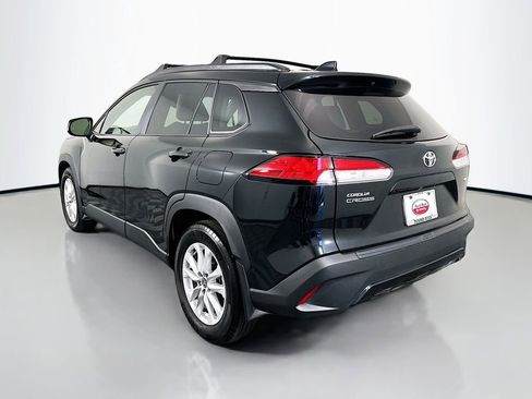 Certified 2025 Toyota Corolla Cross LE FWD image 7