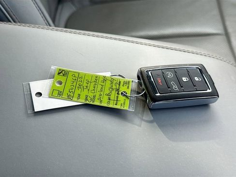 Used 2022 Jeep Grand Cherokee Overland image 38