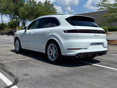 New 2025 Porsche Cayenne S image 3