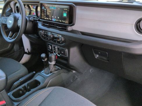 Used 2024 Jeep Wrangler Unlimited Sport image 25