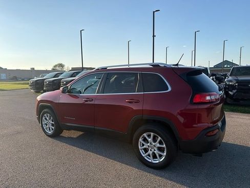 Used 2014 Jeep Cherokee Latitude AWD/4WD image 13