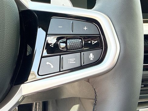 New 2026 BMW 330i Sedan w/ M Sport Package RWD image 39