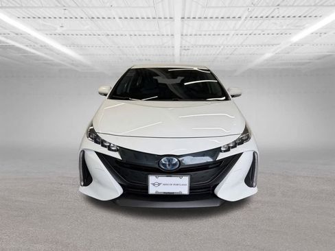 Used 2021 Toyota Prius Prime LE image 8