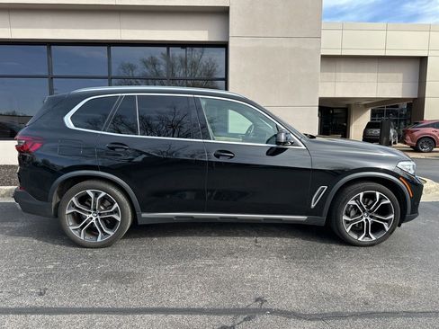 Used 2021 BMW X5 sDrive40i w/ Convenience Package image 2