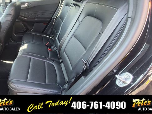 Used 2021 Ford Escape Titanium image 13