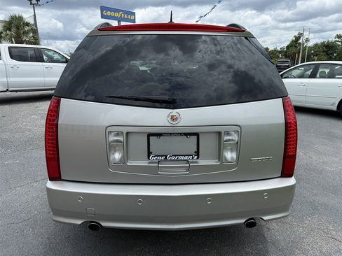 Used 2006 Cadillac SRX w/ Seating Package AWD/4WD image 3