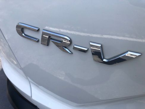 Used 2019 Honda CR-V LX image 16