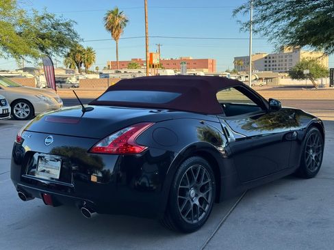 Used 2014 Nissan 370Z Touring w/ Sport Package RWD image 40