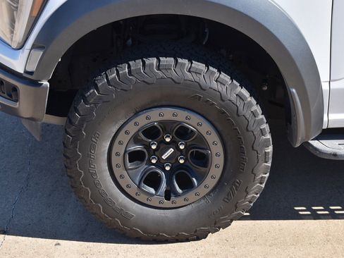 Certified 2022 Ford F150 Raptor w/ Equipment Group 801A High image 11