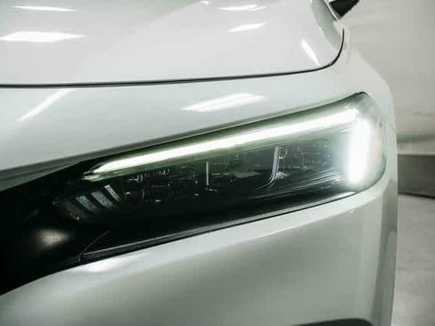 Used 2023 Honda Civic Sport image 7