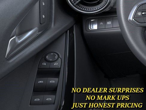 New 2026 Chevrolet Equinox LT w/ Safety and Technology Package FWD image 22
