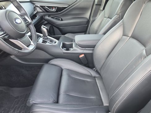 Used 2024 Subaru Outback Touring XT AWD/4WD image 9