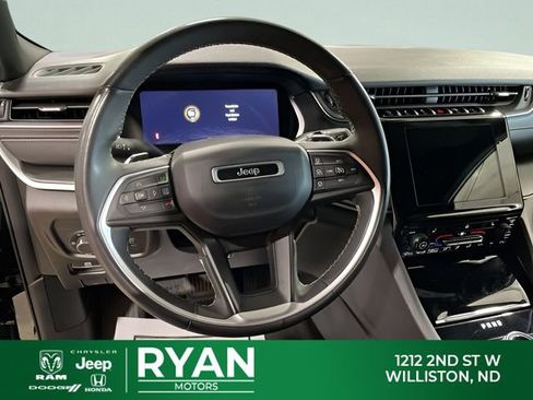 Used 2019 RAM 1500 Big Horn AWD/4WD image 17