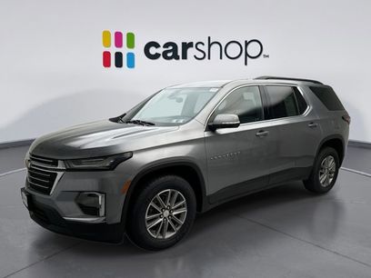 Used 2023 Chevrolet Traverse LT