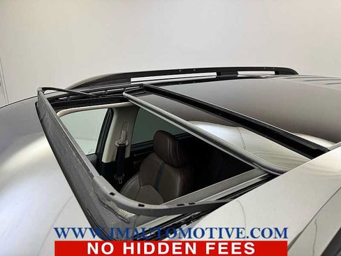 Used 2024 Honda Pilot Elite image 11
