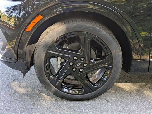 New 2025 Chevrolet Equinox EV RS image 7