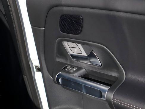 New 2026 Mercedes-Benz GLB 250 4MATIC image 17