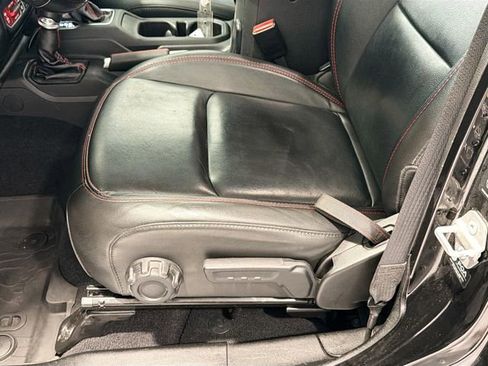 Used 2022 Jeep Gladiator Rubicon w/ LED Lighting Group image 18