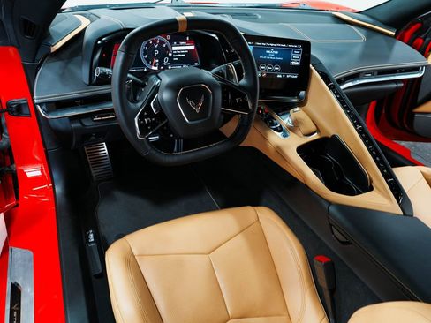 Used 2020 Chevrolet Corvette Stingray Preferred Cpe w/ 2LT Preferred Equipment Group RWD image 15